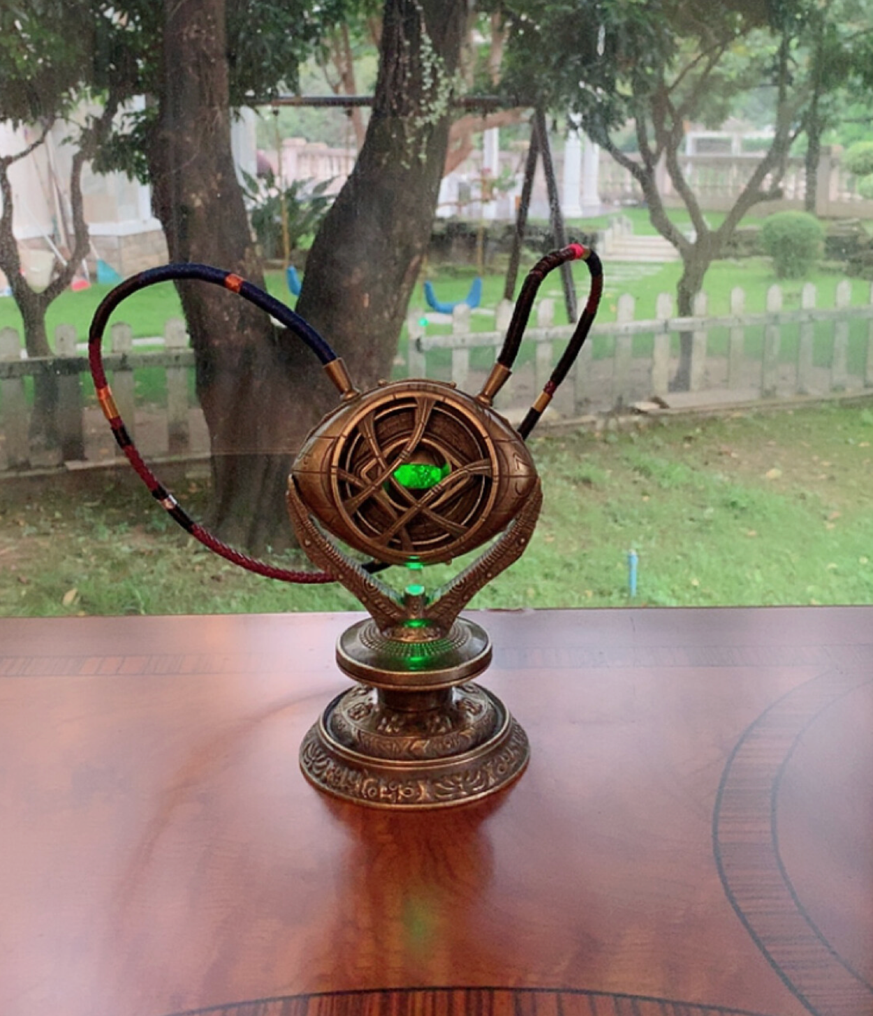 Doctor Strange 1:1 Eye Of Agamotto With Stand Full Metal Led Light New In Stock