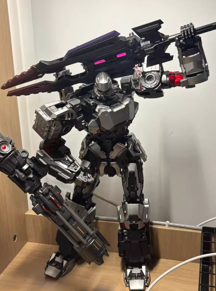 4th Party TC-01 (not-Megatr0n) - Oversized SS109 Transforming Toy Model Figure
