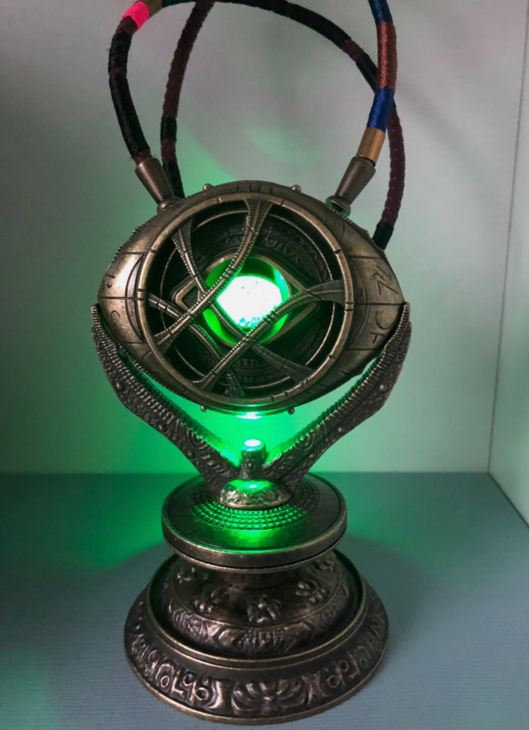 Doctor Strange 1:1 Eye Of Agamotto With Stand Full Metal Led Light New In Stock