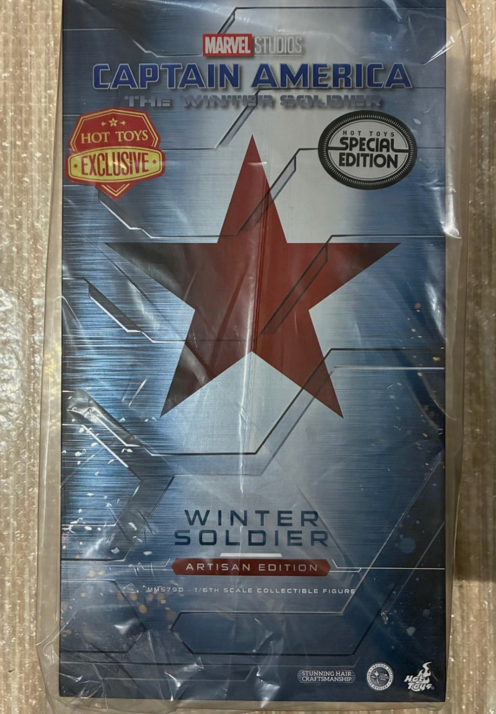 Hot Toys MMS790AEB Captain America 1/6 The Winter Soldier Artisan Special