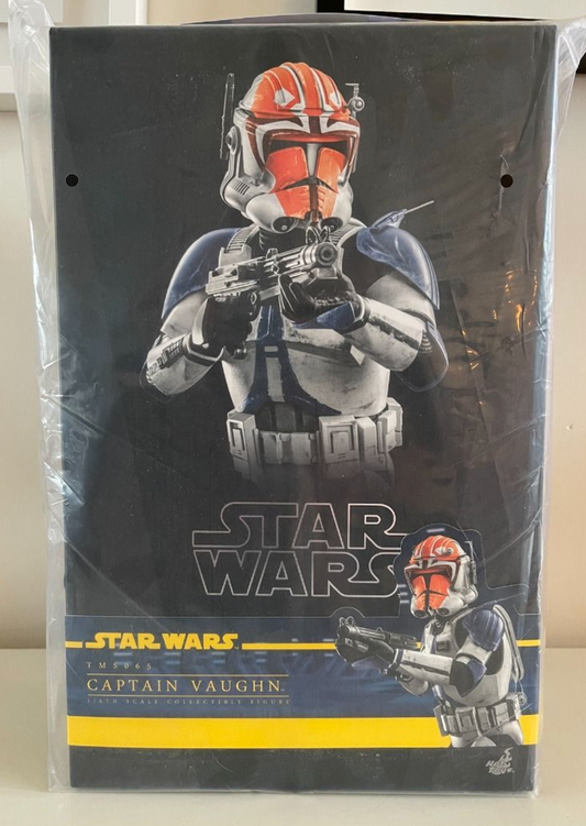 Hot Toys TMS065 1/6 STAR WARS: THE CLONE WARS CAPTAIN VAUGHN In Stock